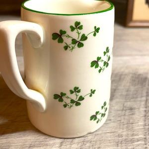 ☘️Vintage Irish Carrigaline Carrigcraft  Mini Creamer☘️